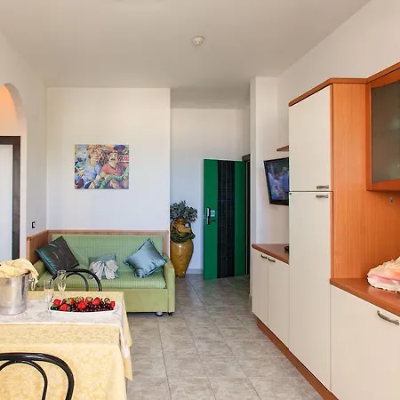 Costa 3* אלבה אדריאטיקה