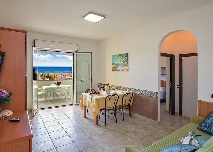 アパートホテル Costa 3*